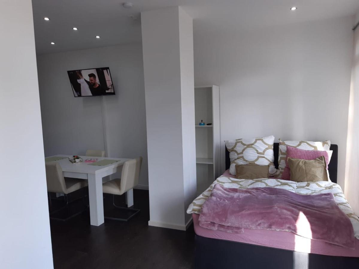 Luxurioese Mit Eigenem Garten Apartament *